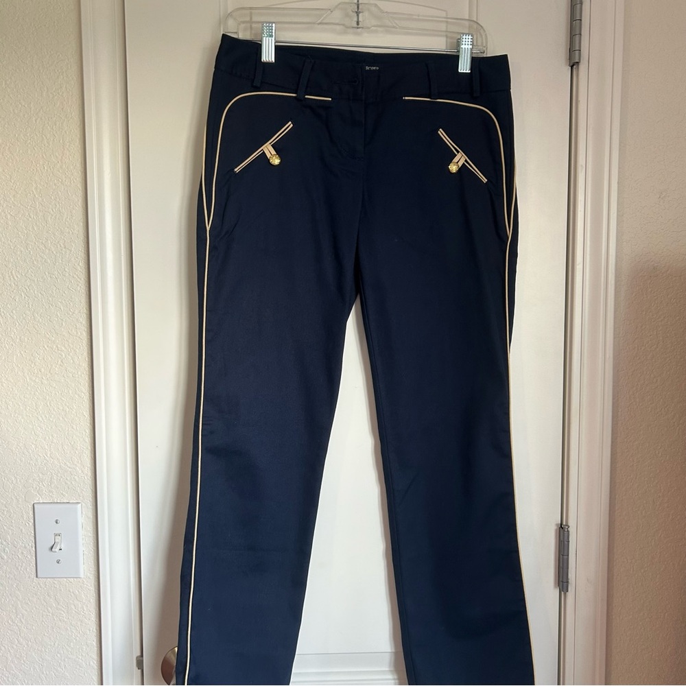 Boston Proper Women’s Navy Pants With Tan Piping And Buttons - Size 4